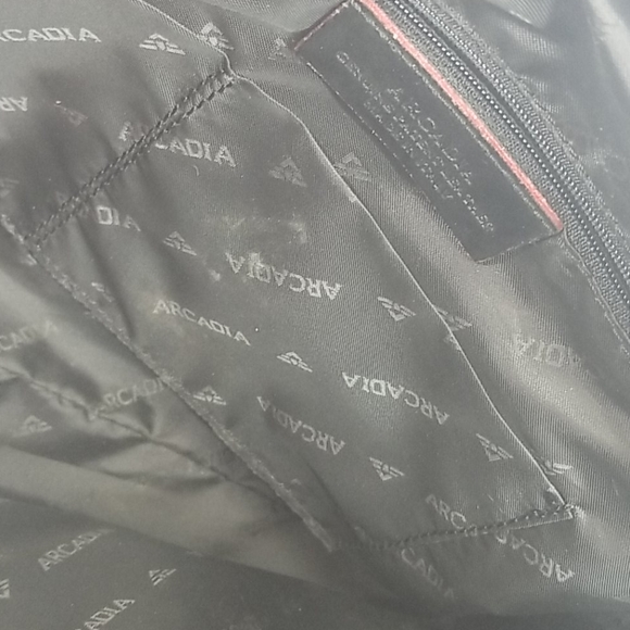 ARCADIA Made in Italy Embossed, Patent Leather Shoulder Bag Purse - Picture 9 of 16